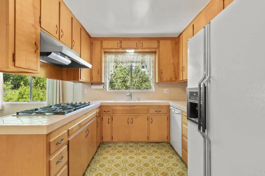 https://cdn.realtyfeed.com/cdn/127/306468894/0c0085ec1512dcb6e2117359aadc1476.webp