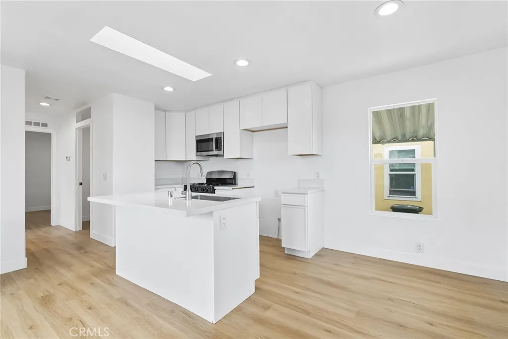 https://cdn.realtyfeed.com/cdn/127/306469015/62421a160e9a2605b63660b91c9a3426.webp