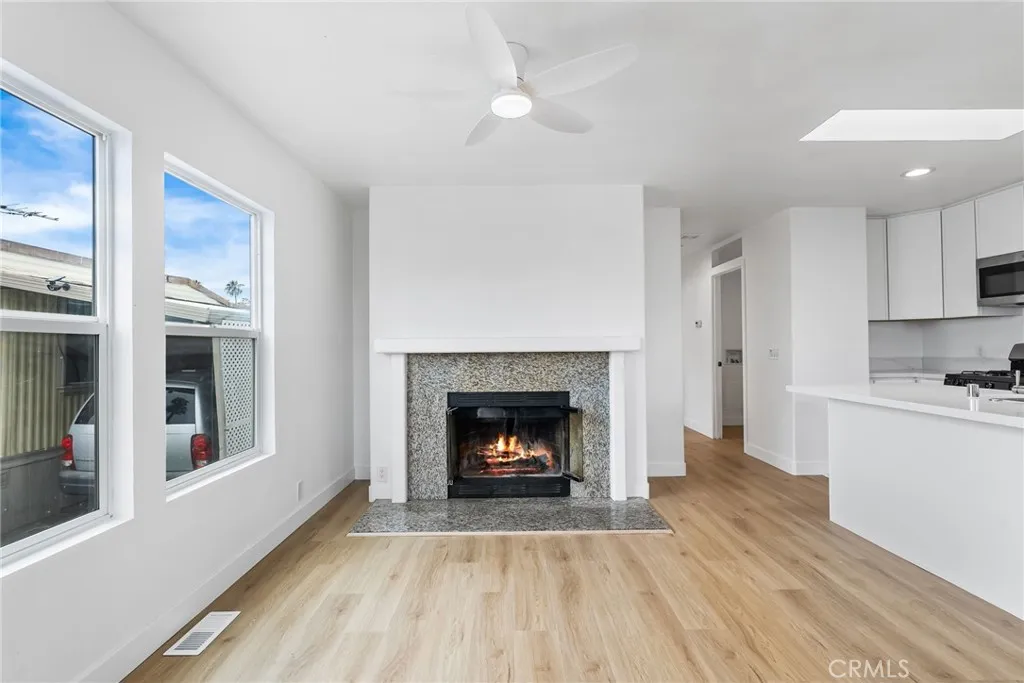 https://cdn.realtyfeed.com/cdn/127/306469015/b26f4dcd4d4b123f827cf67484321715.webp