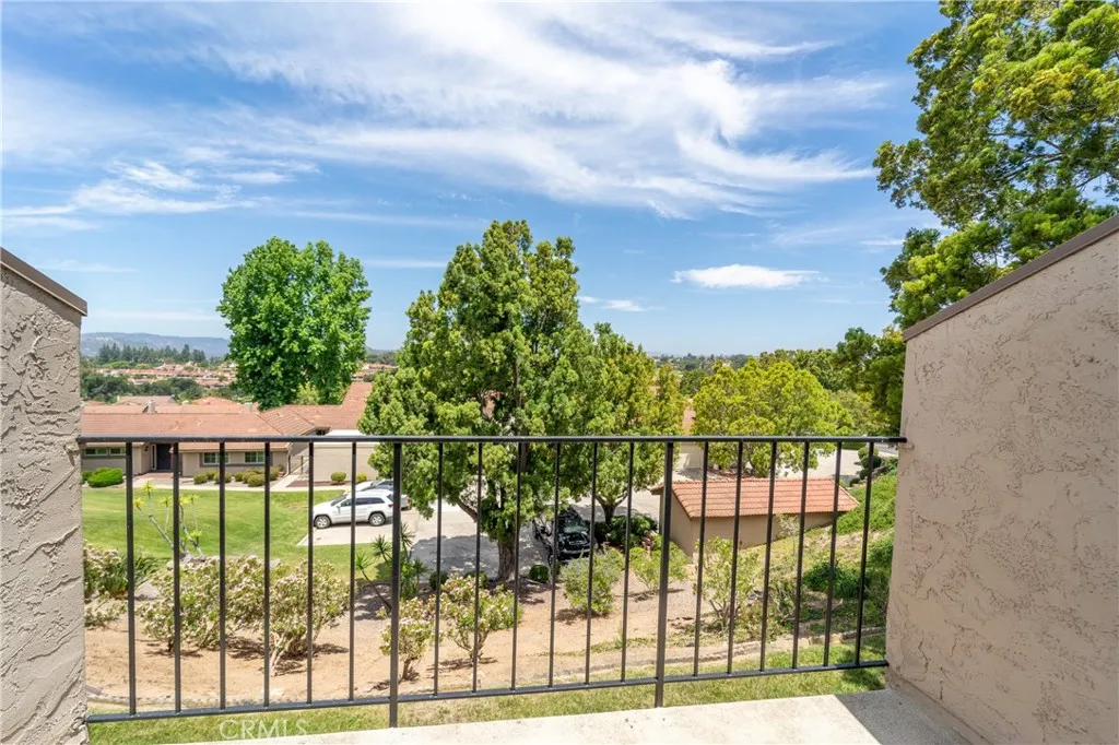Photo #34: SW25122710 Listing: Photo #34