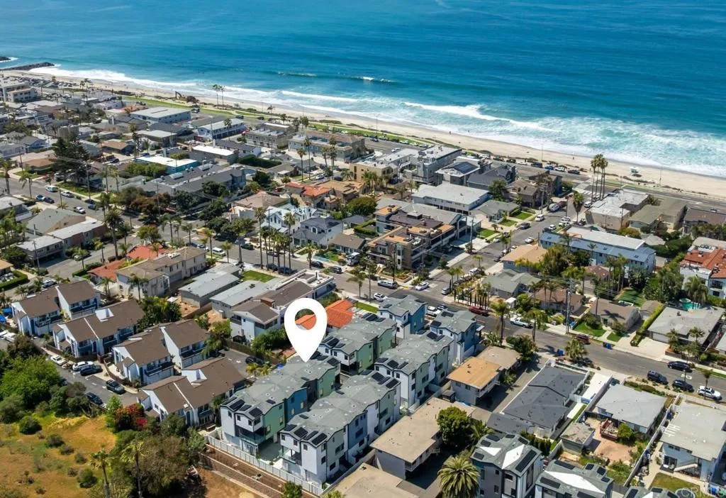 https://cdn.realtyfeed.com/cdn/127/306469095/25b7814652f1b41093955589aac0f24d.webp