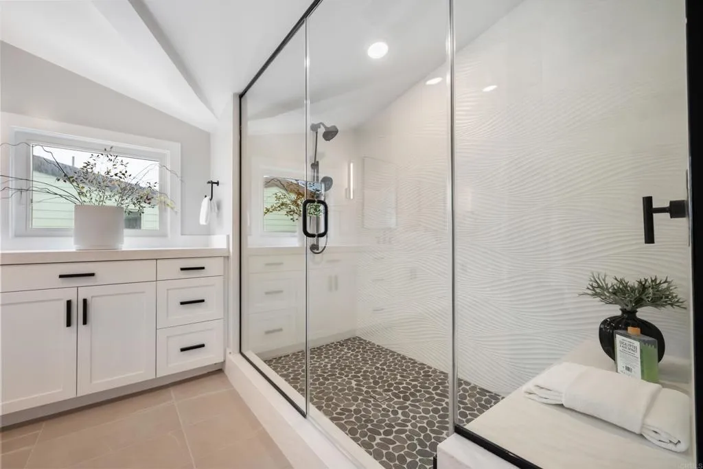 https://cdn.realtyfeed.com/cdn/127/306469095/4180d24d04c9839ed1e4fa3ded51bdfc.webp