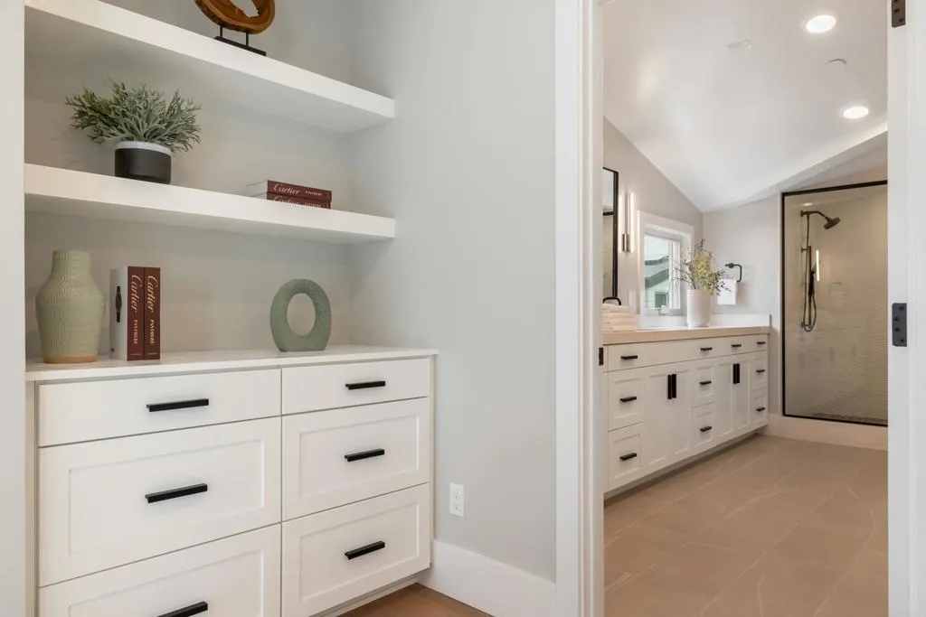 https://cdn.realtyfeed.com/cdn/127/306469095/68176e7eb35e072be3d8cfcb13135a1a.webp