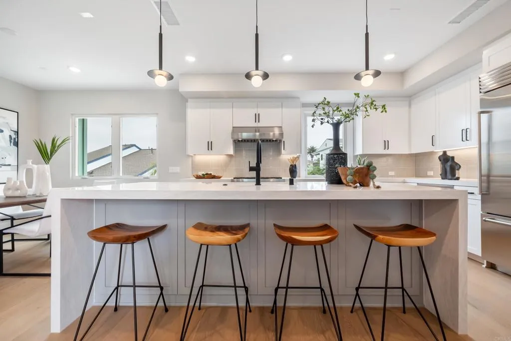 https://cdn.realtyfeed.com/cdn/127/306469095/6e3856eee632ef370065fa413b4075e0.webp