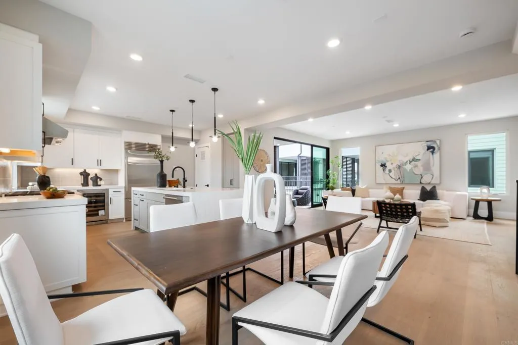 https://cdn.realtyfeed.com/cdn/127/306469095/76c0d811515c4a679c8c9a1bcdb453be.webp