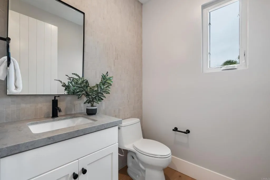 https://cdn.realtyfeed.com/cdn/127/306469095/ca9a8e8dff5d3caa418b4b00af0b7e45.webp