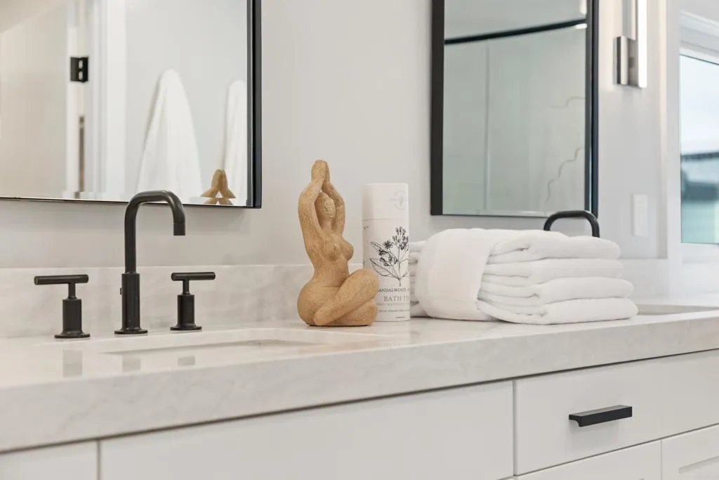 https://cdn.realtyfeed.com/cdn/127/306469095/db76857951701c15f81a9fb88b3efafa.webp