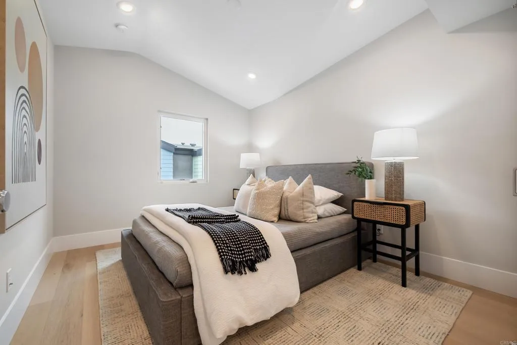 https://cdn.realtyfeed.com/cdn/127/306469213/2815df1ccba61bc135f57584b99a0457.webp