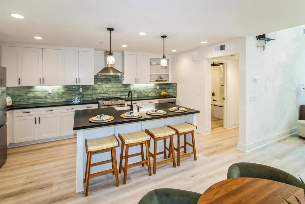 Photo #3: NDP2505945 Listing 