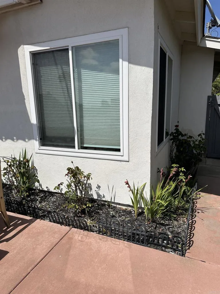 https://cdn.realtyfeed.com/cdn/127/306469355/47e2402f52ac86e2b6a881fe059404a1.webp