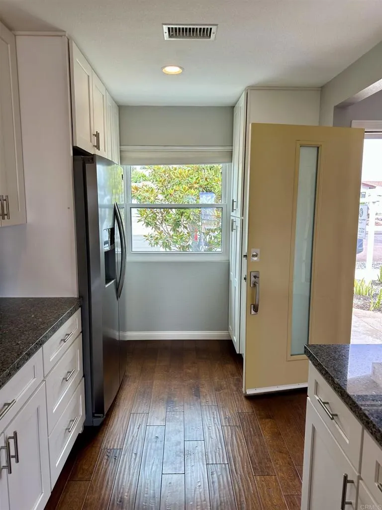 https://cdn.realtyfeed.com/cdn/127/306469355/9b465302b76b036f40e7304e401062d0.webp