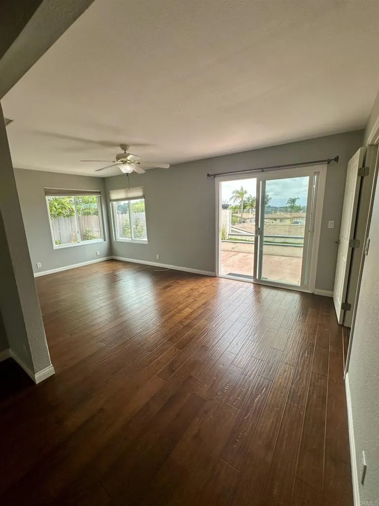 https://cdn.realtyfeed.com/cdn/127/306469355/efadc37f4e9ce3991e03bd7573bcee84.webp