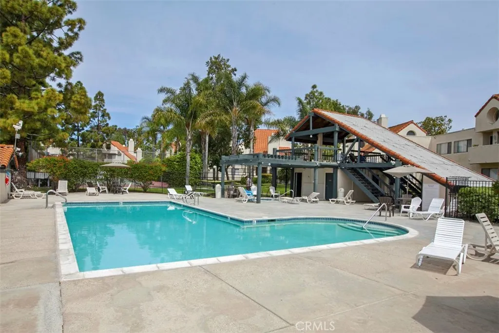 https://cdn.realtyfeed.com/cdn/127/306469538/b14e2159145c31a5d7ed4a2a410ed3c5.webp