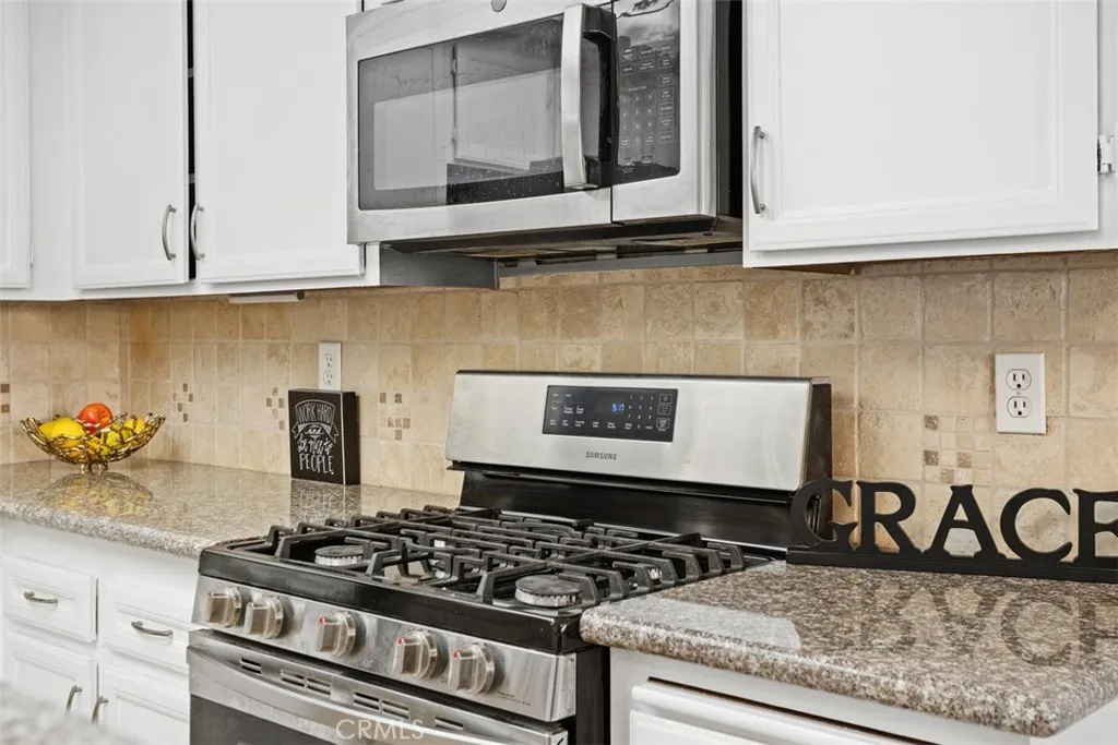 https://cdn.realtyfeed.com/cdn/127/306469538/cc195188151b978af322843970738b28.webp