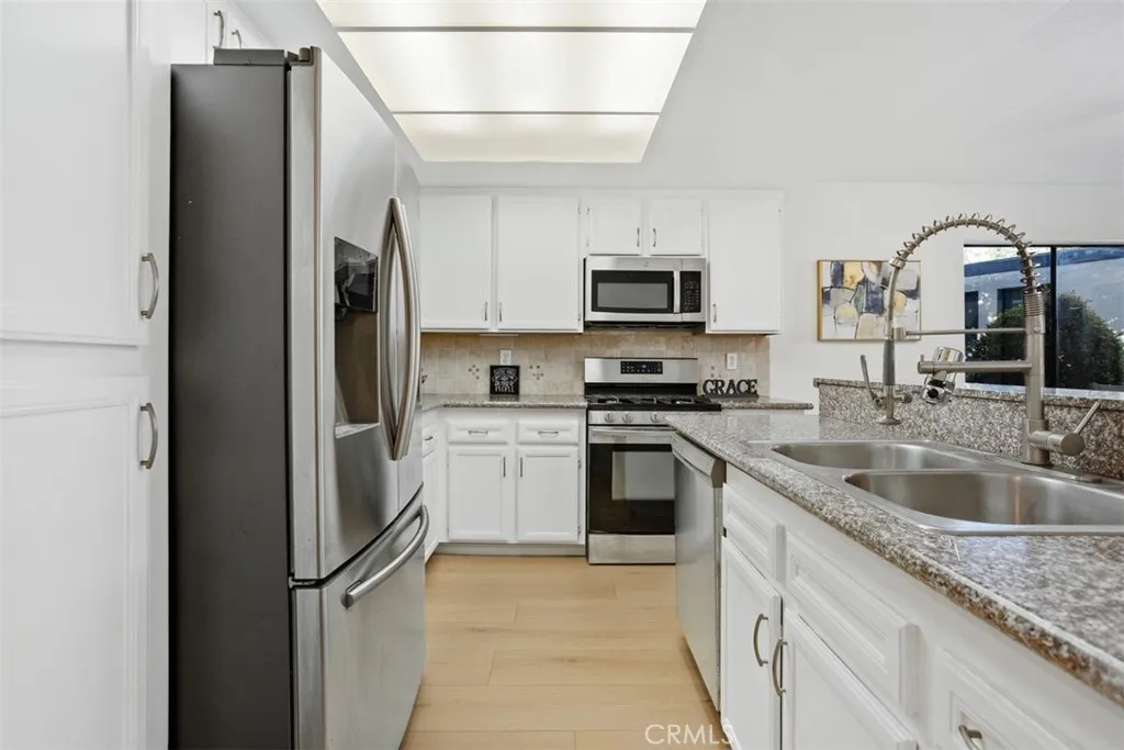 https://cdn.realtyfeed.com/cdn/127/306469538/f293c23e0c02d817fa1c837a3d0f0eda.webp