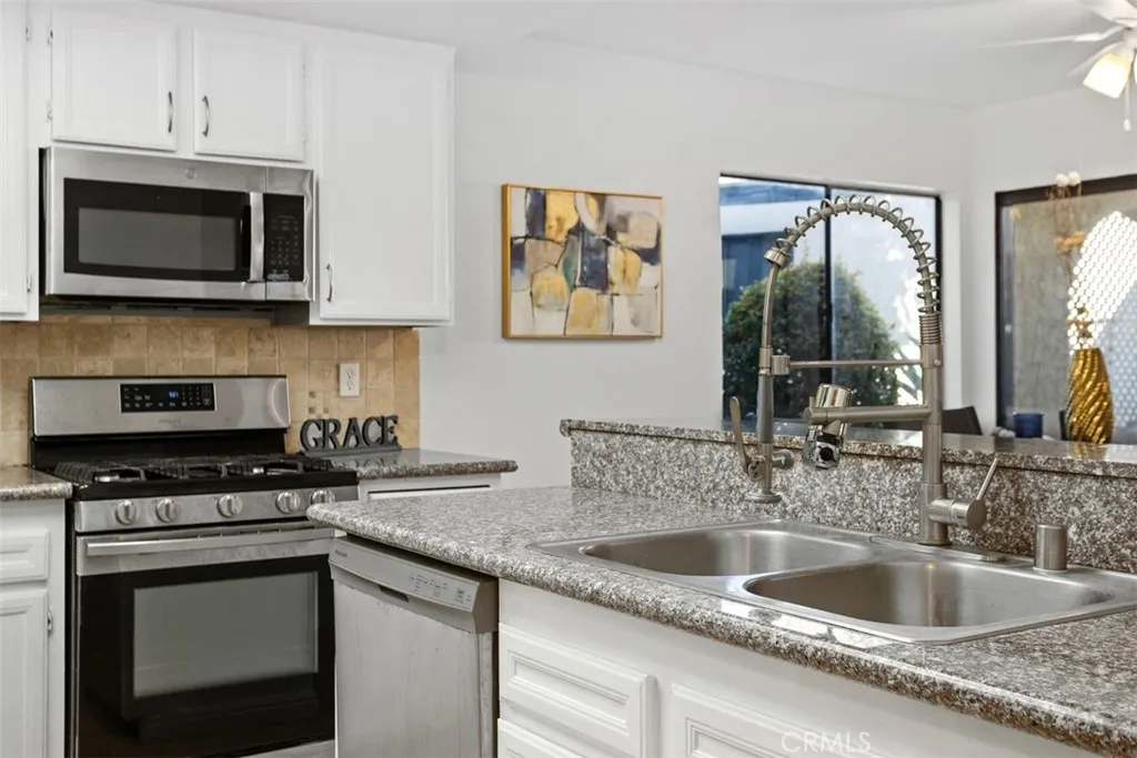 https://cdn.realtyfeed.com/cdn/127/306469538/fd7f2272c5858e38ca119f8ae59254a7.webp