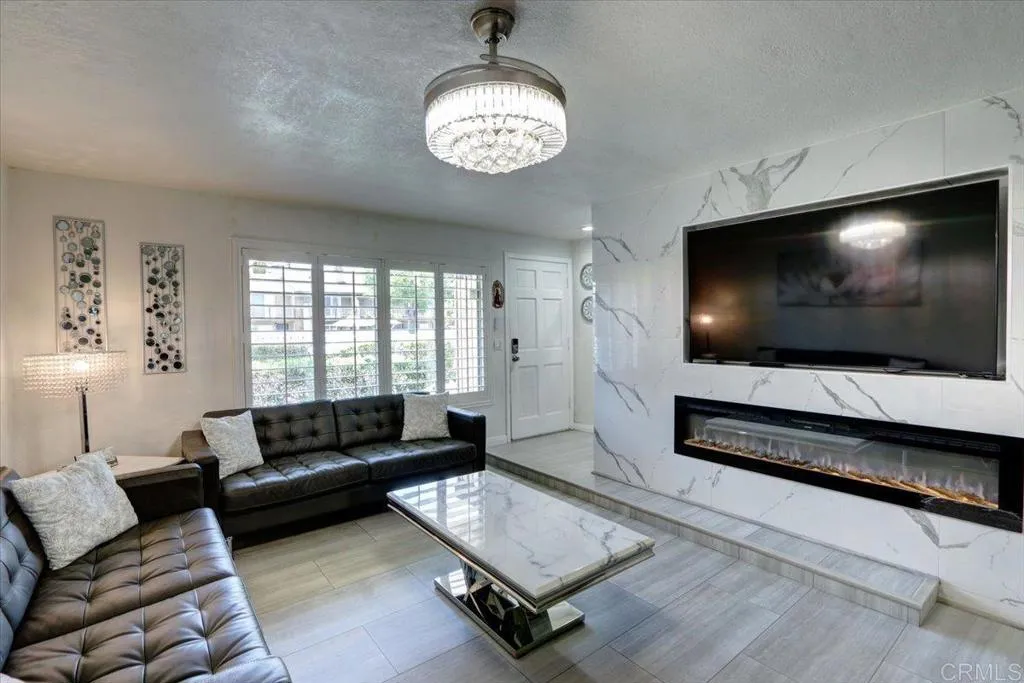 Photo #5: PTP2504536 Listing 