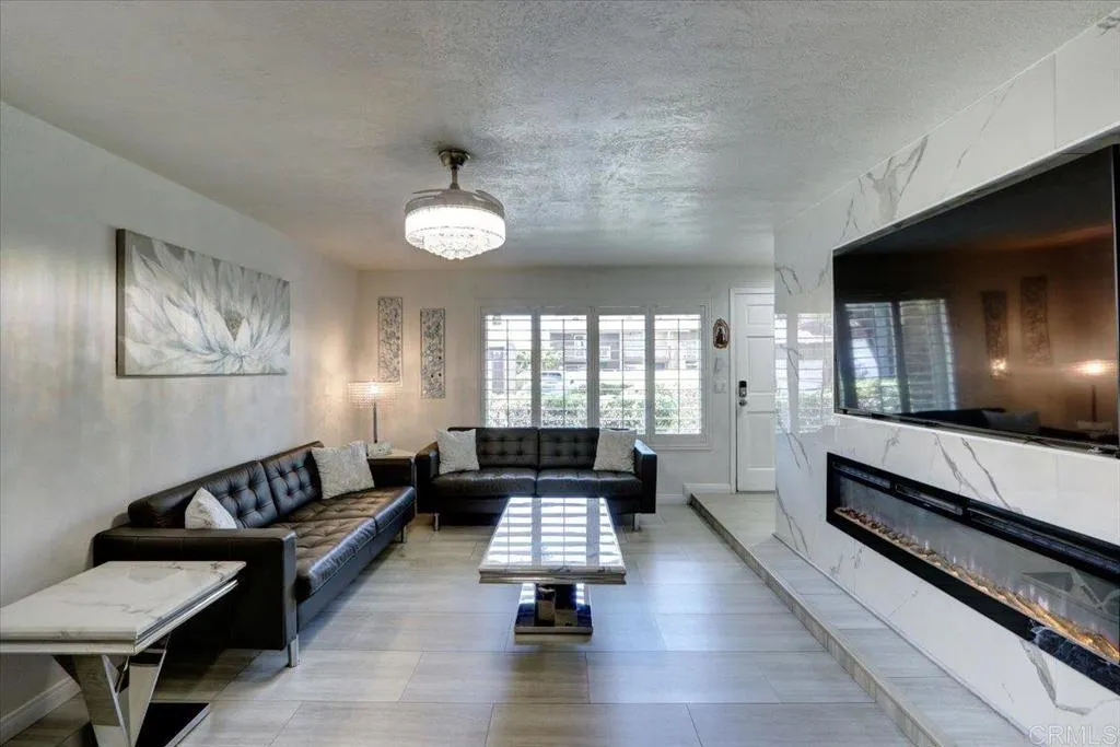 Photo #3: PTP2504536 Listing 