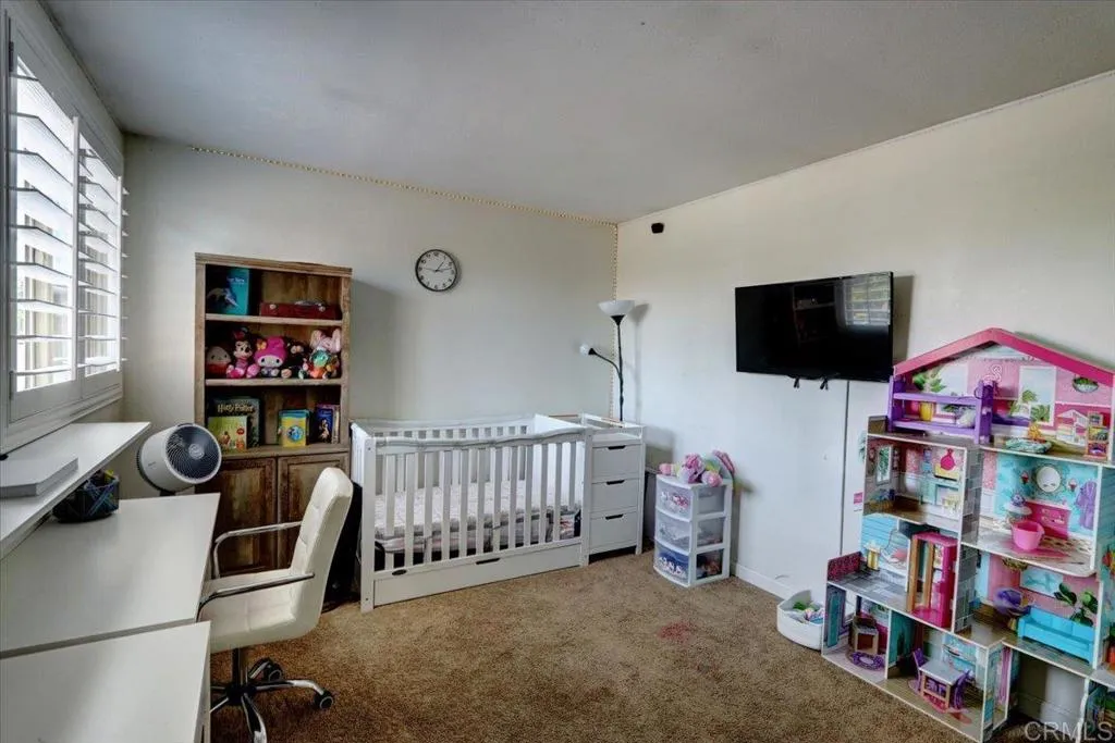 https://cdn.realtyfeed.com/cdn/127/306469545/99f2a959825b7c137e15fac93131b074.webp