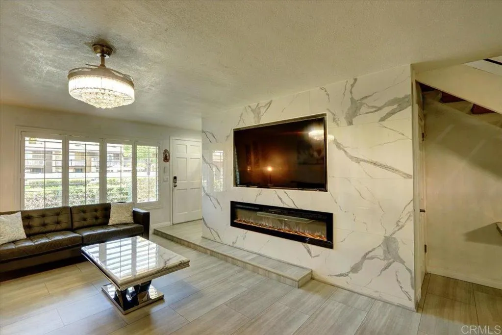 https://cdn.realtyfeed.com/cdn/127/306469545/ba96bf4d6ca0818561cf61ff23587ced.webp