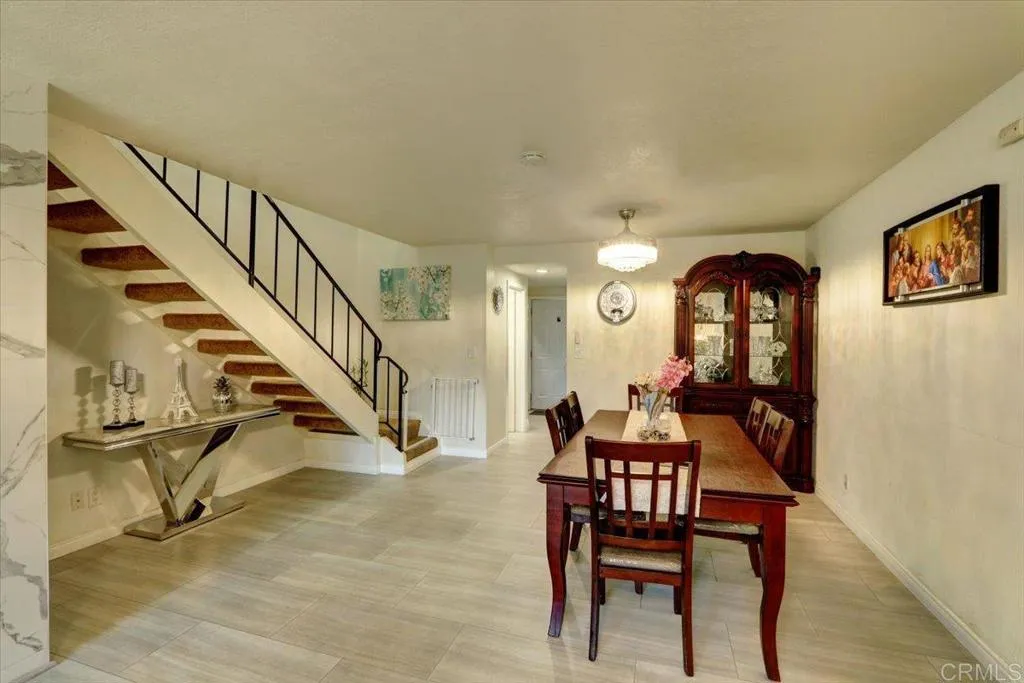 https://cdn.realtyfeed.com/cdn/127/306469545/c8363b8ece146123592e364eea202051.webp
