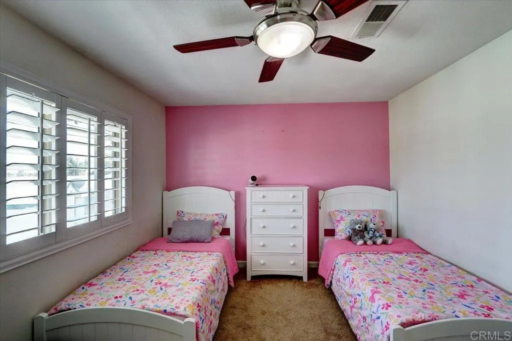 https://cdn.realtyfeed.com/cdn/127/306469545/e760f5ede87c44ced64f106699732509.webp