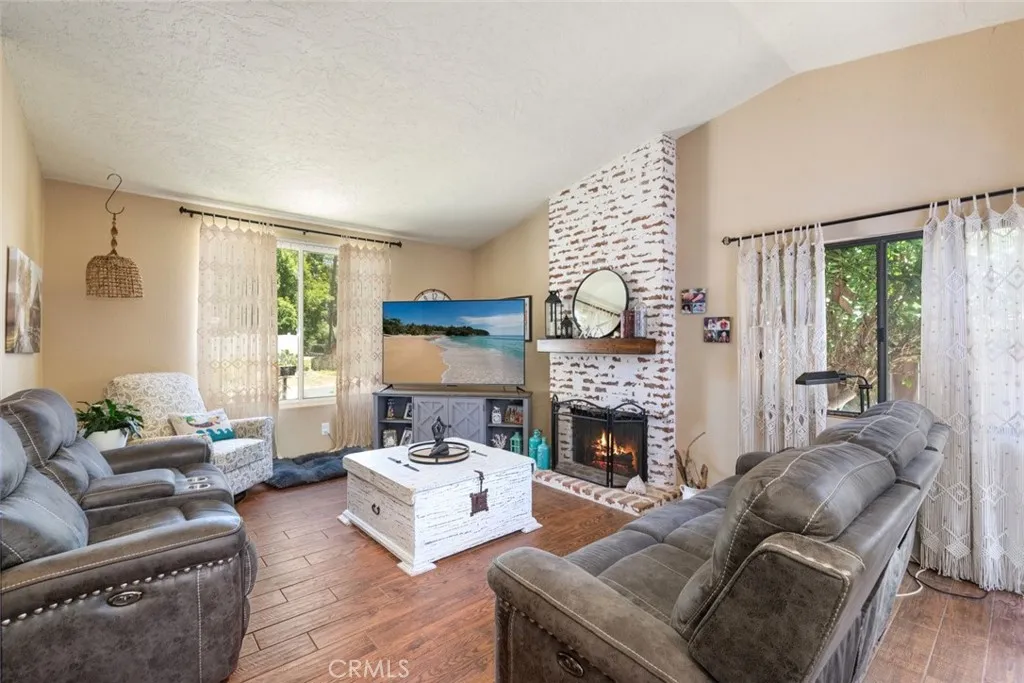 https://cdn.realtyfeed.com/cdn/127/306469695/3bb617433ac1ccdc14317a6c29605e1f.webp