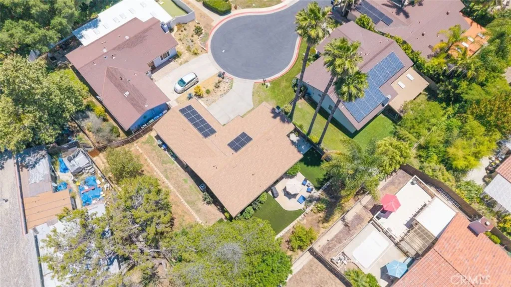 https://cdn.realtyfeed.com/cdn/127/306469695/eeda8a5bb7185d8733d37cdb01c907f7.webp