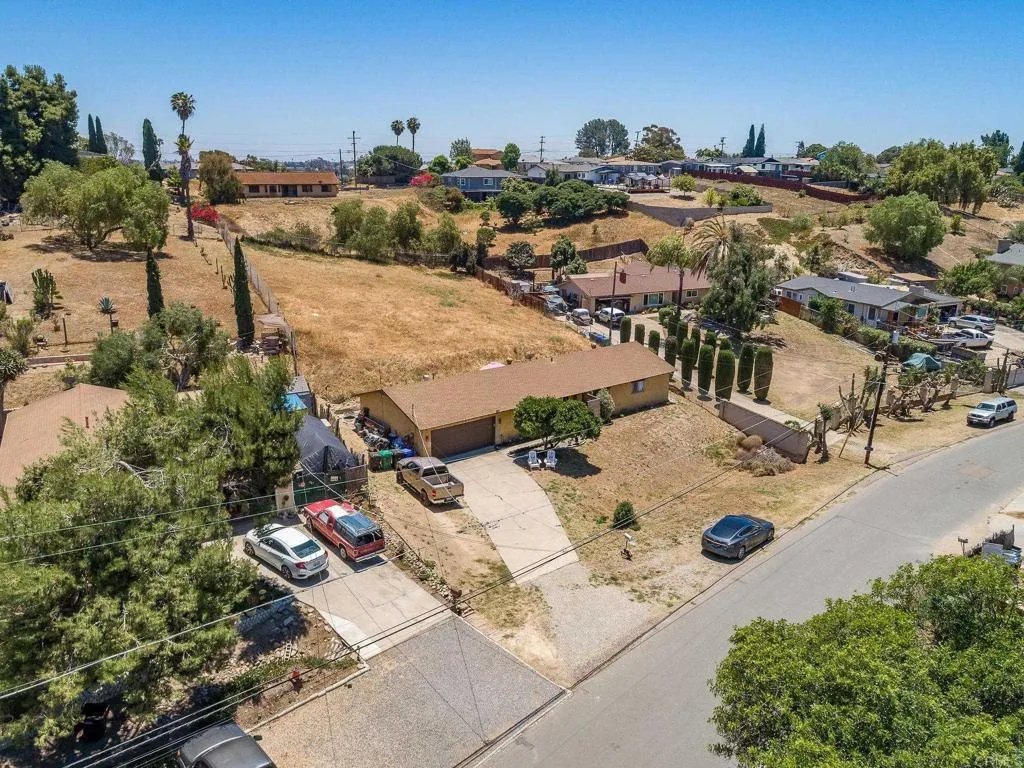 https://cdn.realtyfeed.com/cdn/127/306469765/52cab39b339b09a24f16eb11c280ad0f.webp