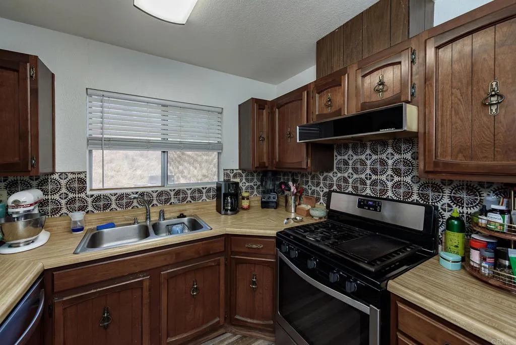 https://cdn.realtyfeed.com/cdn/127/306469765/6f2d22dfb52130b51d9f8dfd7d326387.webp
