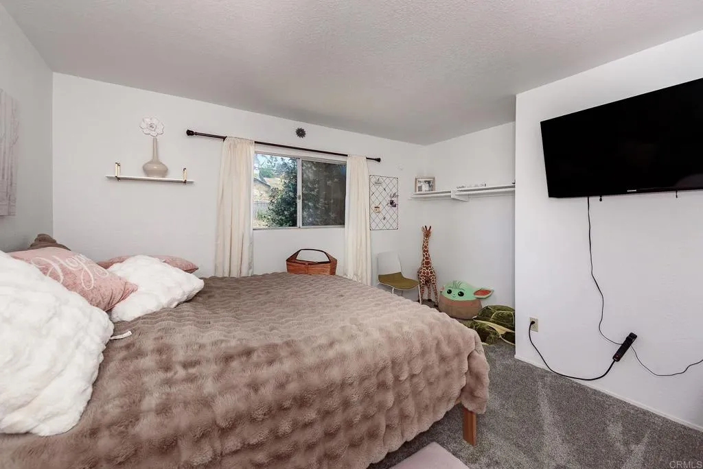 https://cdn.realtyfeed.com/cdn/127/306469765/9512a7a084d2e661267b26db3aec1e81.webp