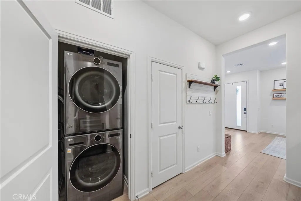 https://cdn.realtyfeed.com/cdn/127/306469810/609675ace0d8a7382bcda6abd94cb4e9.webp