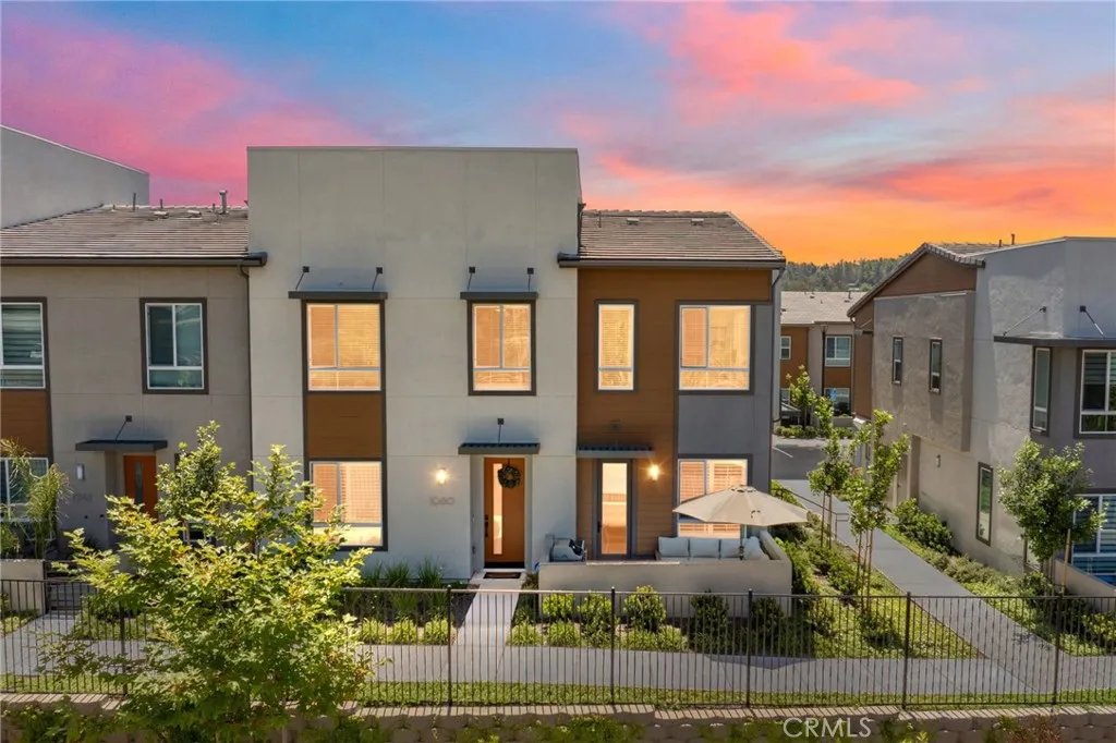 https://cdn.realtyfeed.com/cdn/127/306469810/bdb20feafbc92348ec27834501966a7a.webp