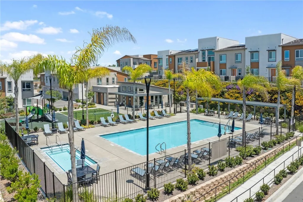 https://cdn.realtyfeed.com/cdn/127/306469810/cce0413c2c41fdb6b2e3dbb42a135cc5.webp