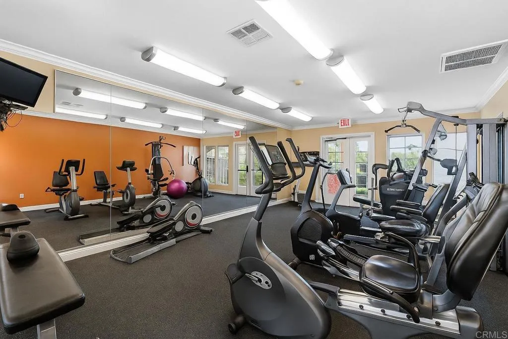 https://cdn.realtyfeed.com/cdn/127/306470115/33c85cee5c6178fb79c917f542f0f68b.webp