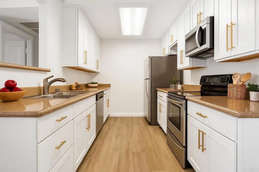 Photo #5: PTP2504547 Listing 