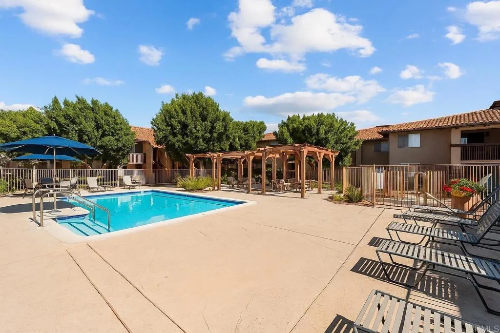 https://cdn.realtyfeed.com/cdn/127/306470115/bec504fdb9be638d572eaf41564e3254.webp