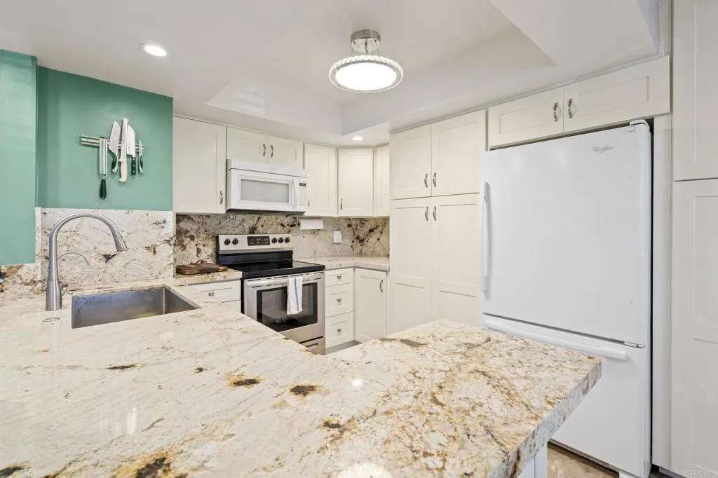 https://cdn.realtyfeed.com/cdn/127/306470137/13a54ed121545f413d82d09cdd3f5bee.webp