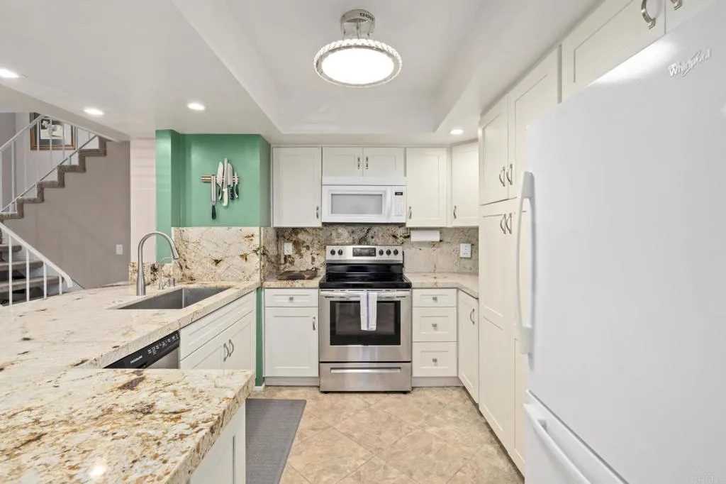 https://cdn.realtyfeed.com/cdn/127/306470137/e4fffade952830c77c602dfadcb8c5ae.webp