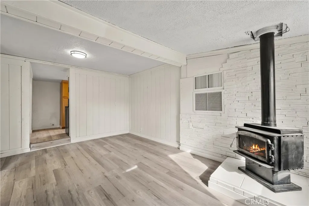 https://cdn.realtyfeed.com/cdn/127/306470305/cd7d7a24283371703d3851b28b64b845.webp