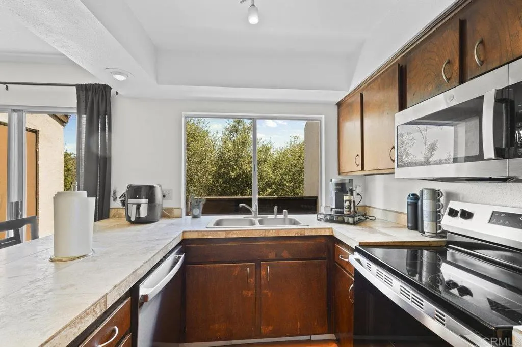 Photo #8: PTP2504556 Listing: Photo #8