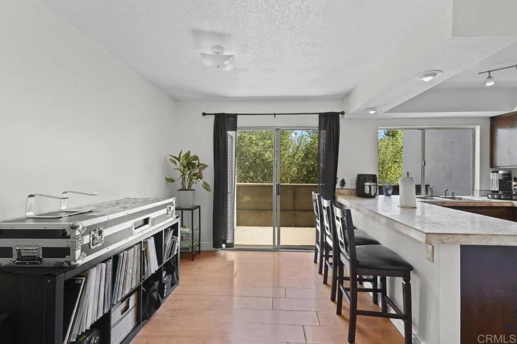 Photo #6: PTP2504556 Listing 