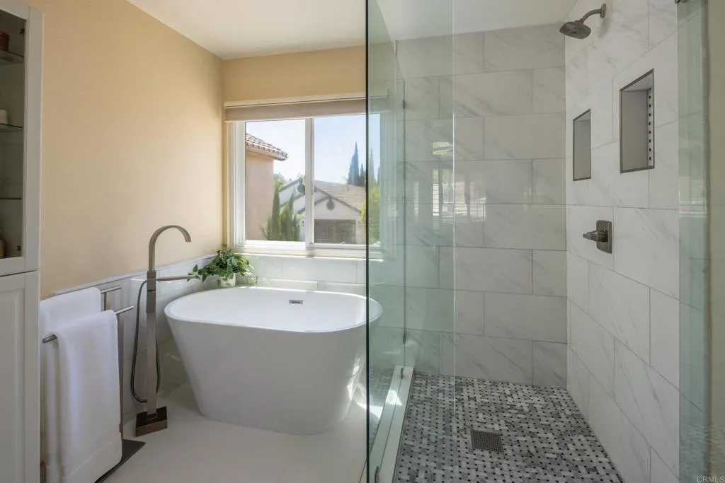 https://cdn.realtyfeed.com/cdn/127/306470337/be1f45399f28854f3ddc5c84a282bb95.webp