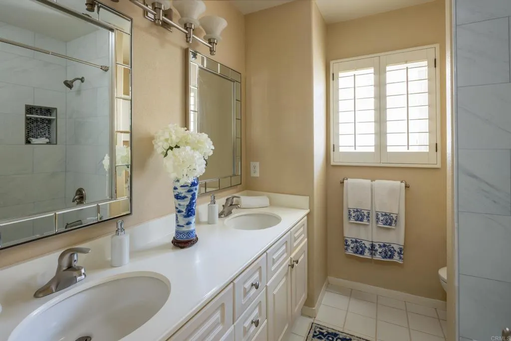 https://cdn.realtyfeed.com/cdn/127/306470337/bffc1ead8dd65ebb59963b06ad395560.webp