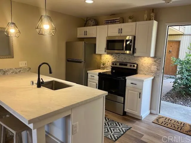 MLS: NDP2505985 Condo For Sale