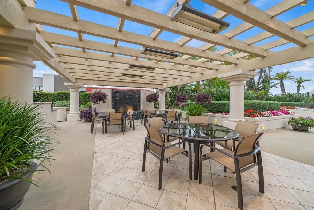 https://cdn.realtyfeed.com/cdn/127/306470410/3d7deafb7eed75cc171bb5ac46660e08.webp
