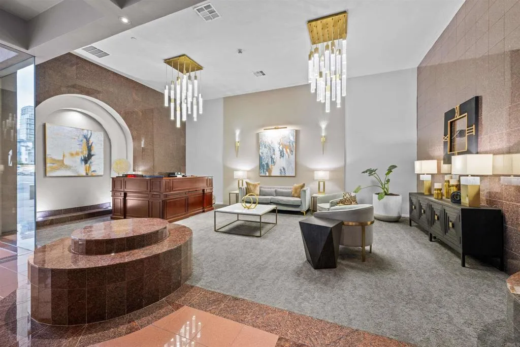 https://cdn.realtyfeed.com/cdn/127/306470410/ce8c624087b25c48147bc90c0a2af480.webp