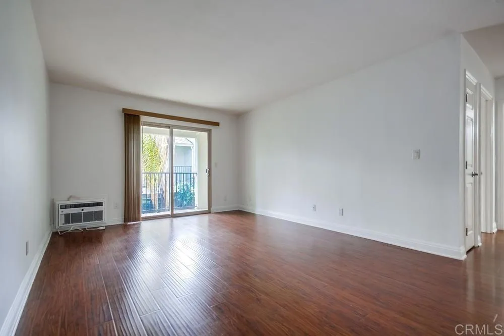 Photo #2: PTP2504560 Listing 