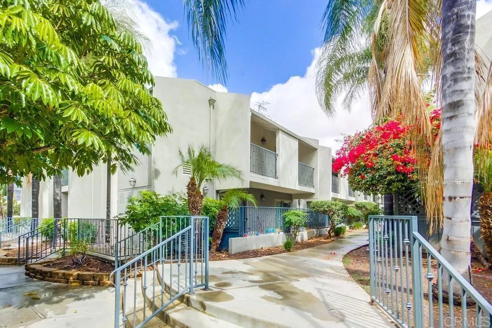 https://cdn.realtyfeed.com/cdn/127/306470479/ca074feda227dc145da90c47c0fcae52.webp