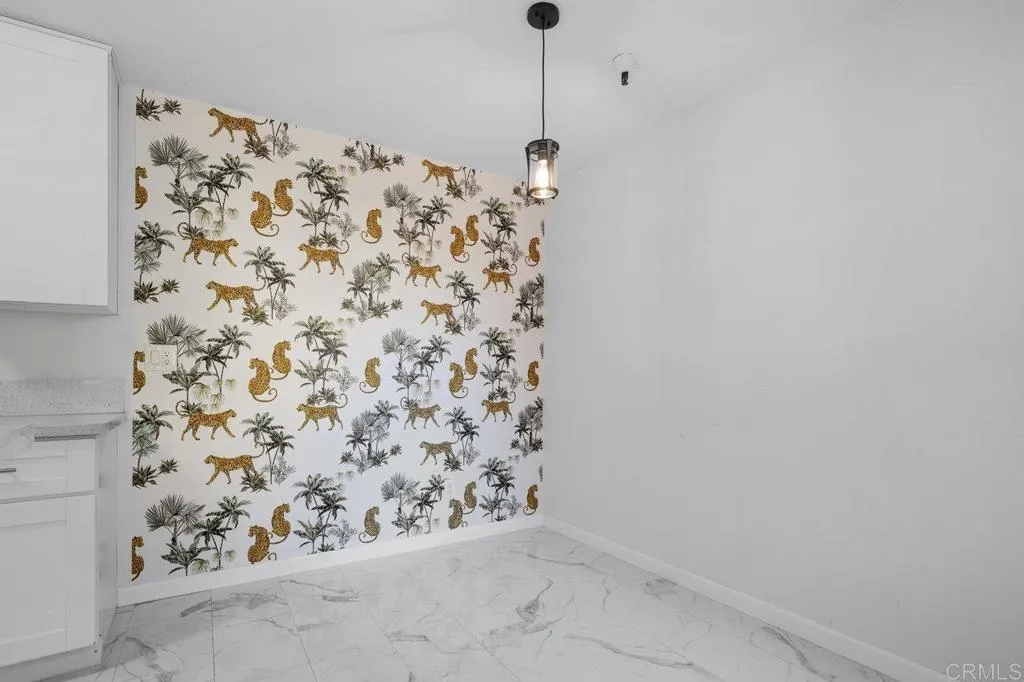 https://cdn.realtyfeed.com/cdn/127/306470492/bb04d37117ffe1fea7a1d76ac9926e2c.webp